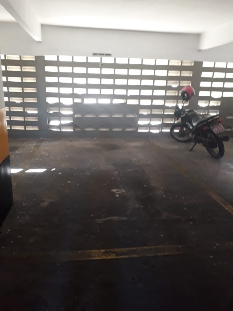 ALUGO GARAGEM NO EDF OVIÊDO TEIXEIRA