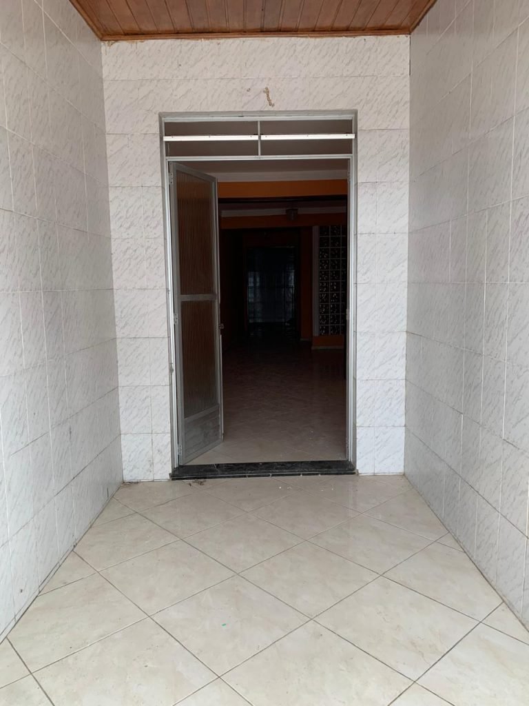Vendo excelente casa no São José